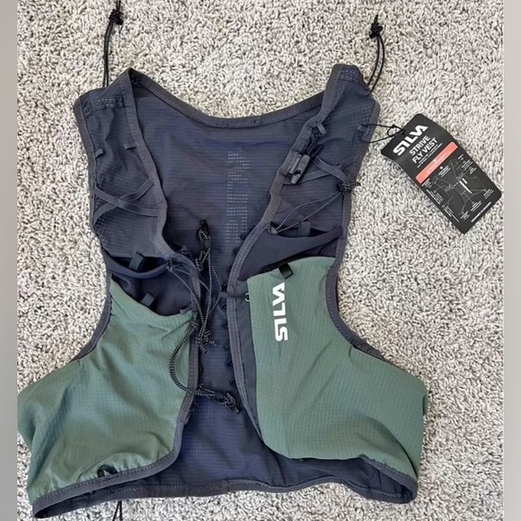 Silva Strive Fly Men’s Running Vest Size Large Made in Sweden NWT - Picture 10 of 14